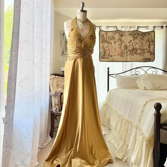 Paris gold formal beaded dress size 14 - Picture 1 of 6